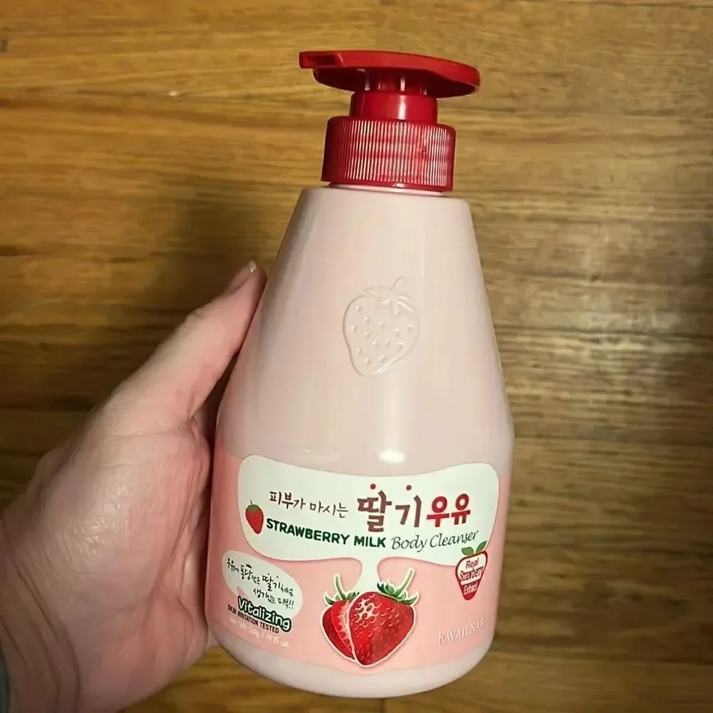 KWAILNARA Strawberry Milk Body Cleanser 19.75 oz